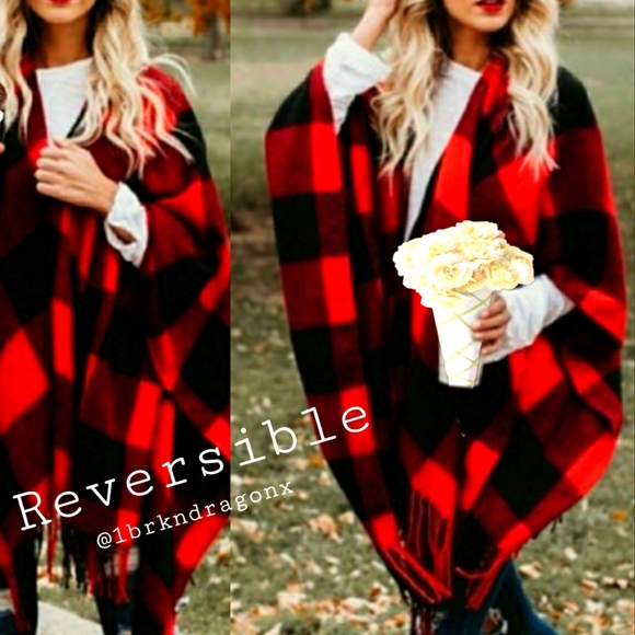 NWT Reversible Traditional Cape Poncho Rose Red Plaid Fringed Cape - Picture 13 of 17